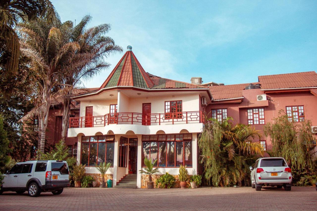 New Charity Hotel International Аруша Экстерьер фото